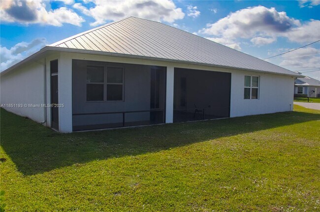Foto del edificio - 5231 NW Iredell St