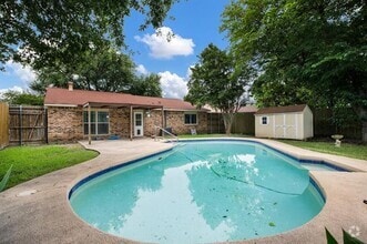 Building Photo - 5917 Martie Ln