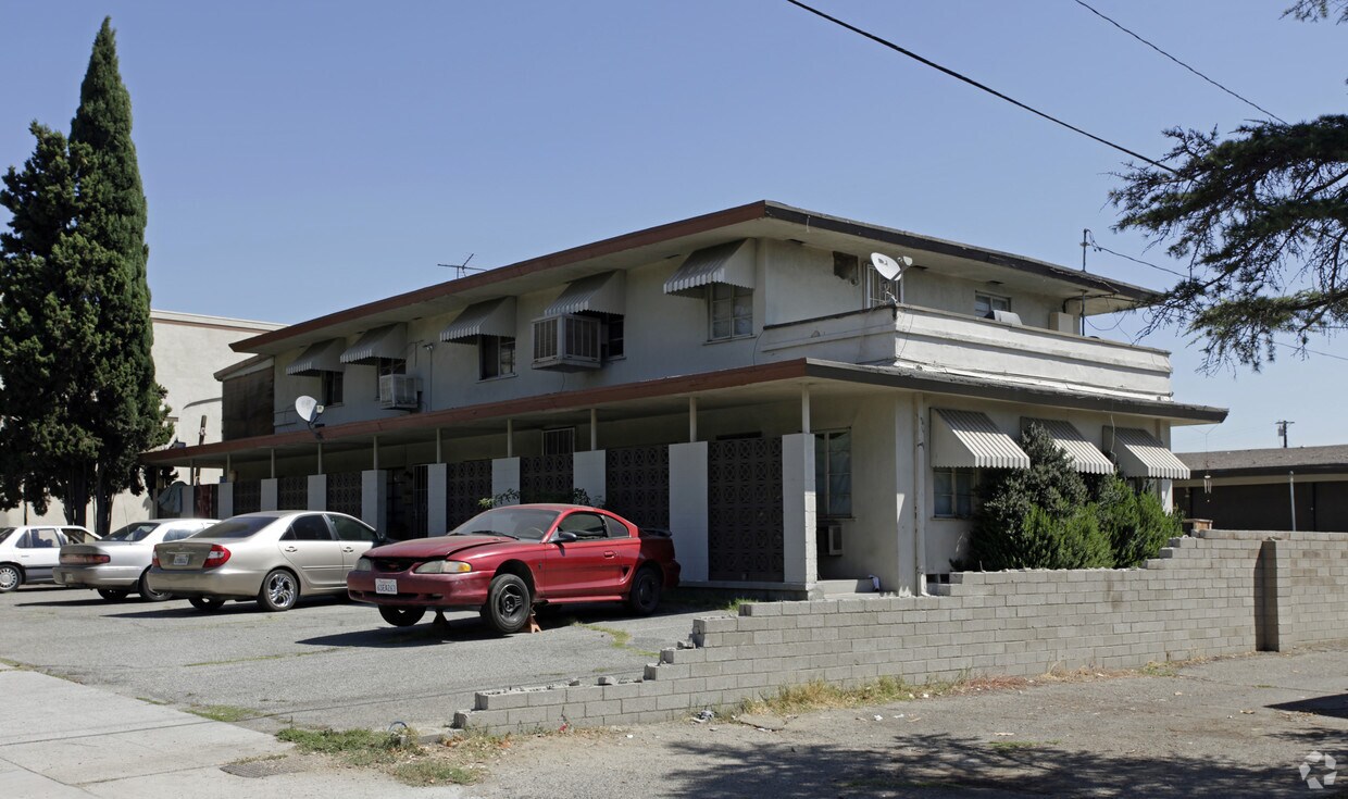 Primary Photo - 8161 Wheeler Ave