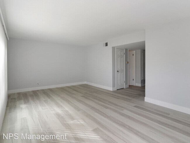Building Photo - 3 br, 2.5 bath Apartment - 1600-1610 Mabur...