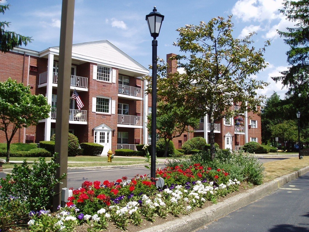 Gaslight Village Apartments Apartments in Weymouth, MA