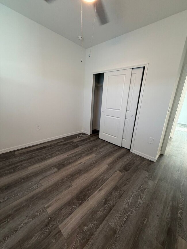Foto del edificio - 720 SE 8th Terrace