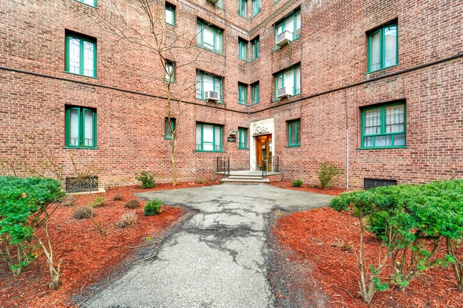 Foto del edificio - 1470 Parkchester Rd