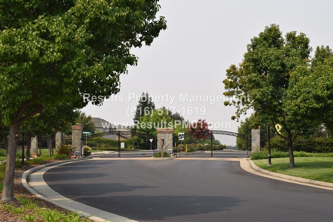 Building Photo - Gated West Roseville Spacious 4 Bed 3 Bath