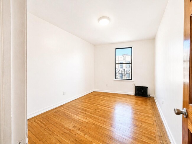 Foto del edificio - 86 Haven Ave