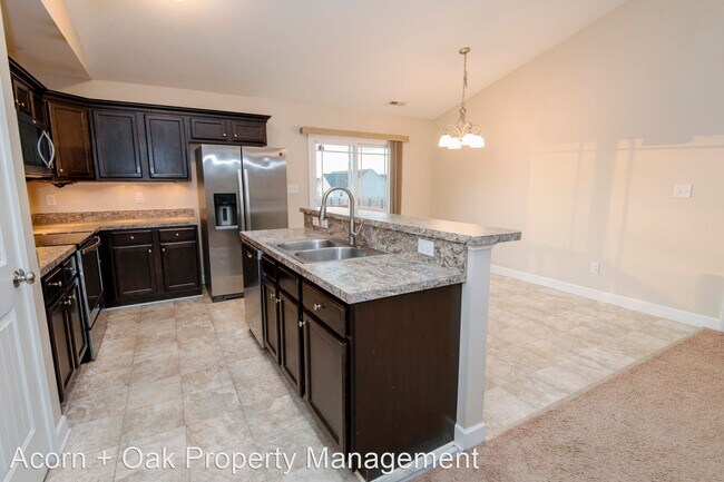 Building Photo - 3 br, 2 bath House - 91 E Letchworth Dr