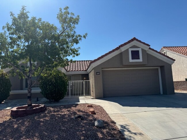 Building Photo - 2 Bedroom located in Sun City Summerlin 55+