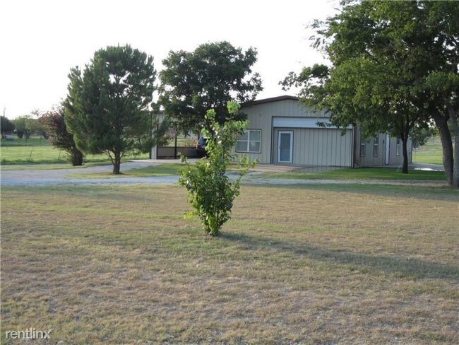 Building Photo - 3 br, 1 bath House - 1805 E. FM 1187