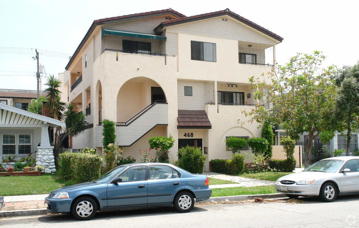 Building Photo - 468 W Elk Ave