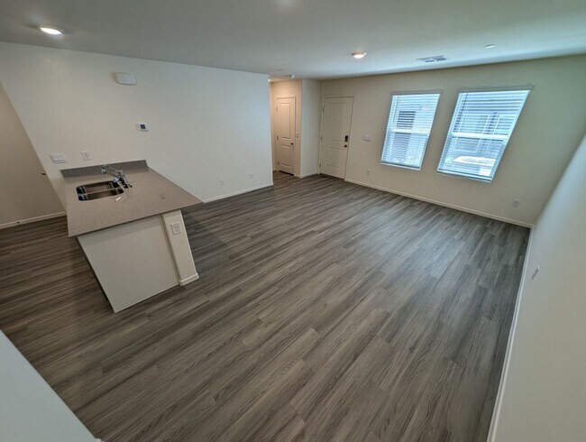 Foto del edificio - 5019 Chapin Mesa Ave