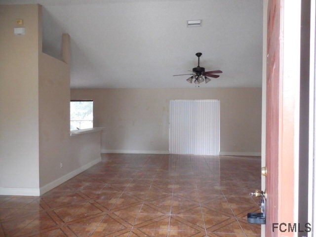 Building Photo - 2 Rocking Horse Dr