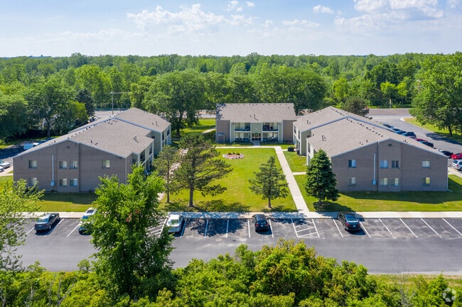 Building Photo - Newport Park Apartments