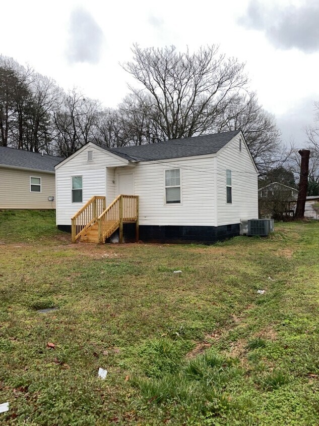 20 Bomar St, Inman, SC 29349 House Rental in Inman, SC