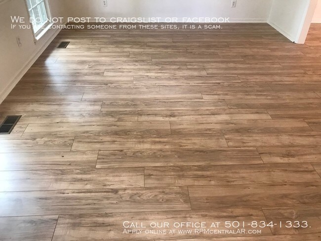 Foto del edificio - 13441 Rivercrest Dr