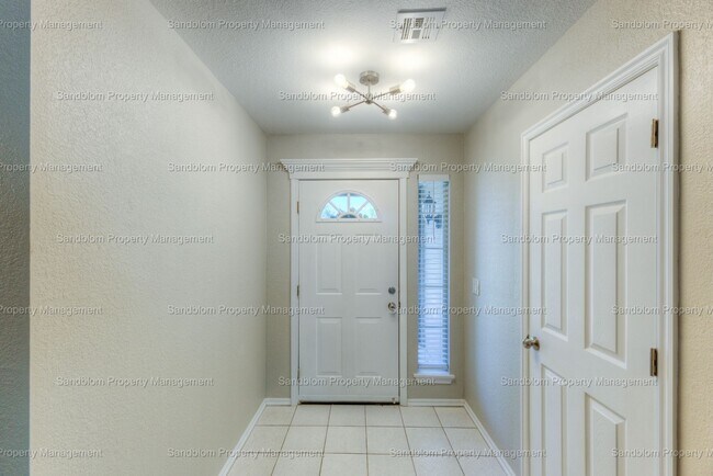 Building Photo - For Lease | Collinsville | Owasso Schools ...
