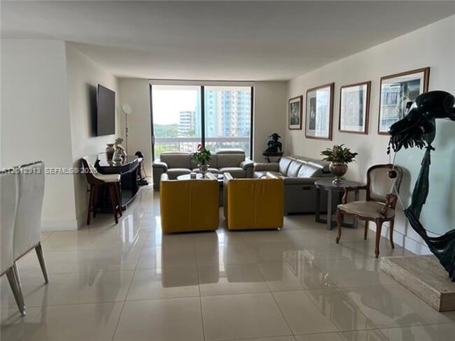 Photo - 2333 Brickell Ave Apartment