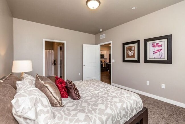 Foto del edificio - $1,395 | 1 Bedroom, 1 Bathroom Condo | Pet Friendly | Available for August 1st, 2026 Move In!