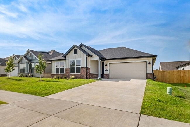 Building Photo - Brand New 4 Bed, 2 Bath Home | Modern Comf...