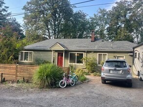 Building Photo - 4017 SW Fairvale Dr