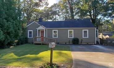 Building Photo - 451 Morgan Pl