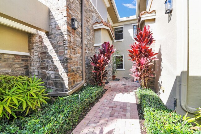 Building Photo - 7535 Old Thyme Ct