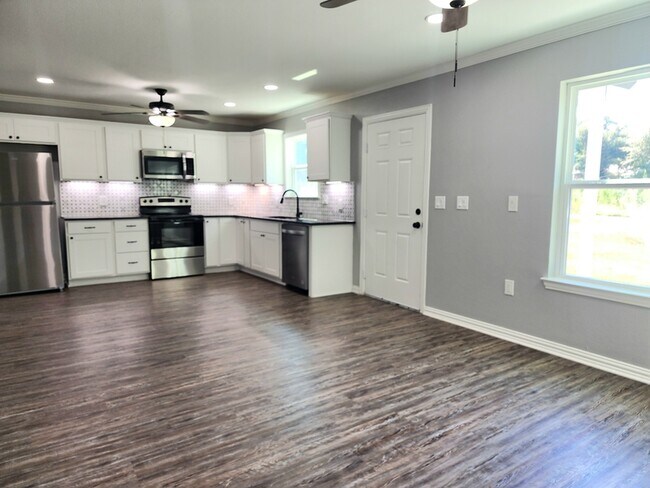 Foto del edificio - 11335 Co Rd 4355