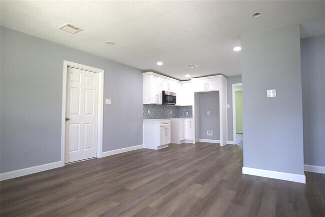 Foto del edificio - 4517 Brinkley St
