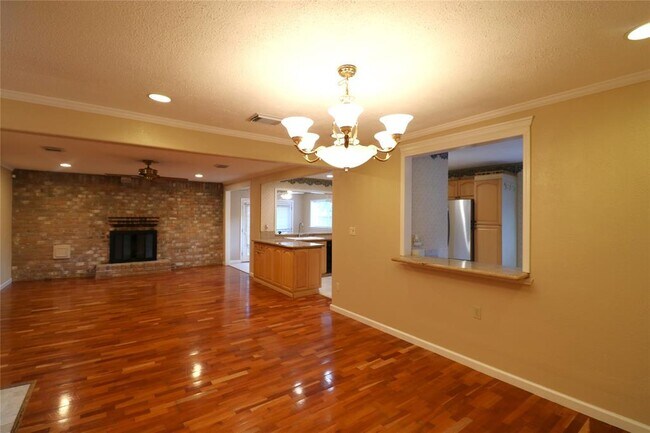 Foto del edificio - 7911 Fawn Terrace Dr