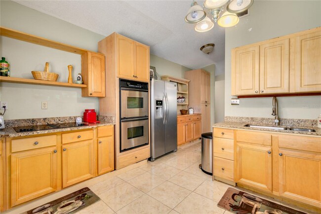 Foto del edificio - 653 Timber Bay Cir E