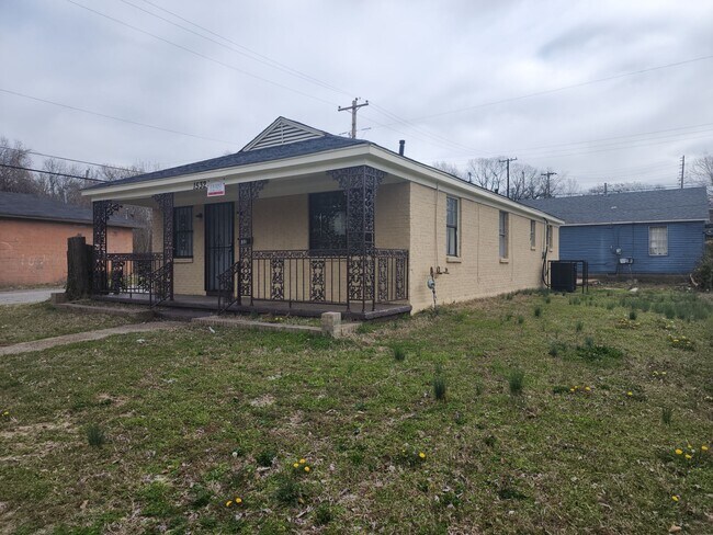 Building Photo - 1532 Patton St
