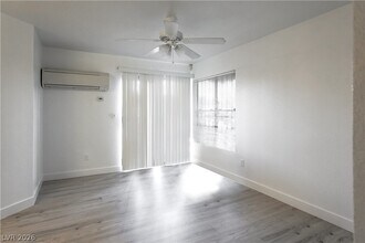 Building Photo - 510 Elm Dr