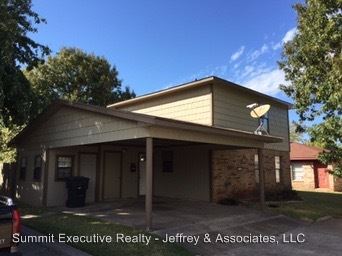Primary Photo - 301 Jackson Ave
