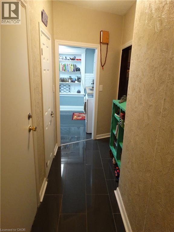 Photo du bâtiment - 73 Barnesdale Blvd