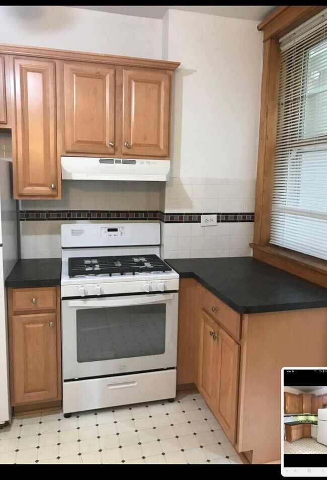 Kitchen South - 119 Washington Blvd