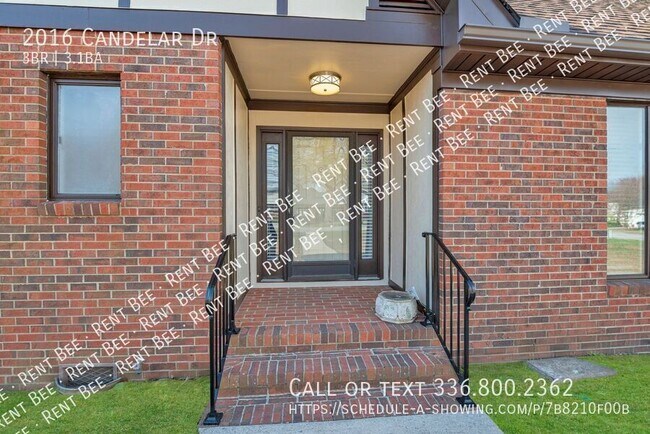 Foto del edificio - 2016 Candelar Dr
