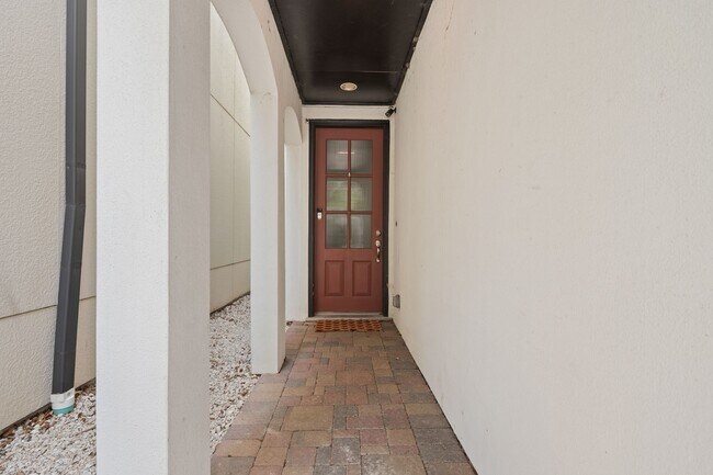 Building Photo - 10926 Wrenwood Grn