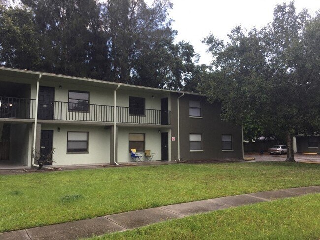 Building Photo - Cedar Hollow Apartments