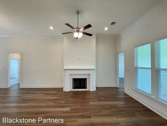 Building Photo - 4 br, 3 bath House - 14342 Wally Way