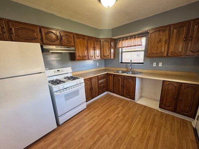 Foto del edificio - 2 Bed, 1 Bath Home for Rent in Northwest OKC- Move in Deposit-Free! (If Qualified)