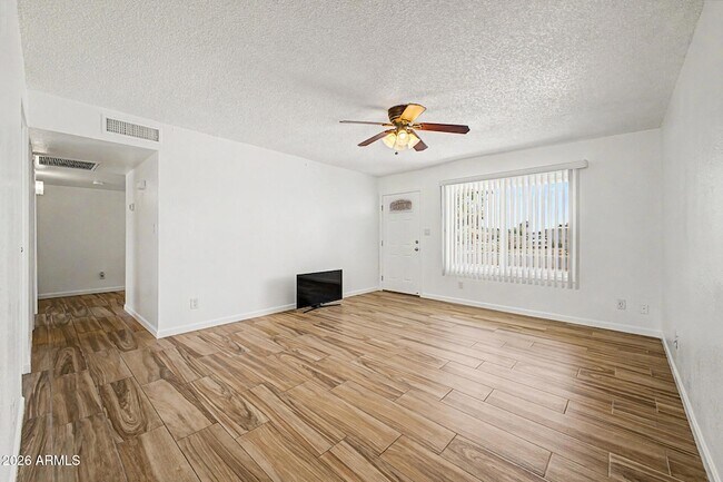 Foto del edificio - 20601 N 33rd Ave