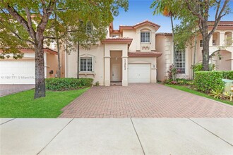Building Photo - 11552 NW 69th Terrace