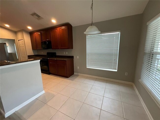 Building Photo - 5251 Maxon Terrace