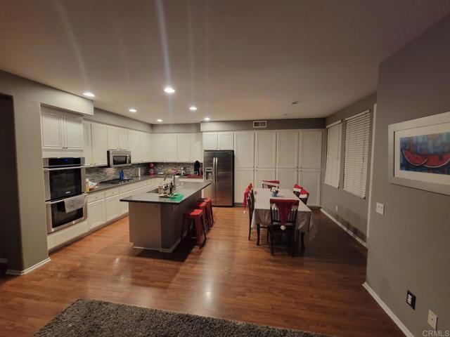 Foto del edificio - 796 Creekside Pl