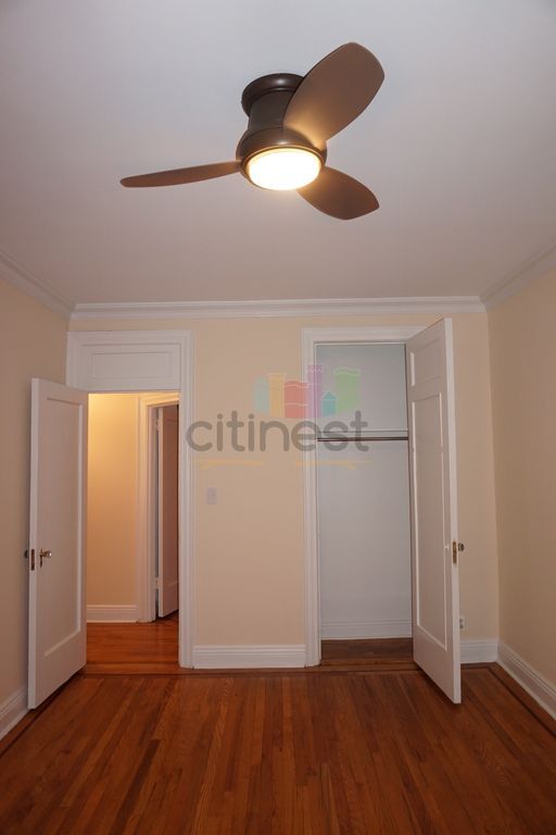 Foto del edificio - 9214 Ridge Blvd