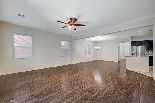 Foto del edificio - 7853 Dell Ridge Ave.