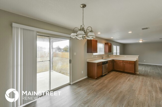 Building Photo - 338 Spruce Breeze