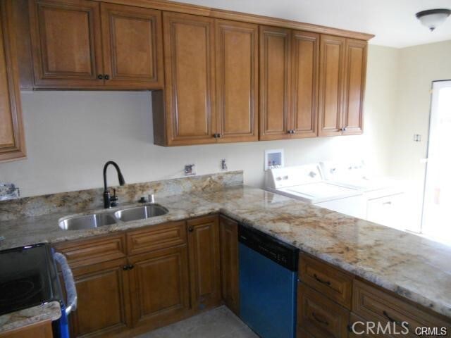 Building Photo - 700 Ridgeway Ln