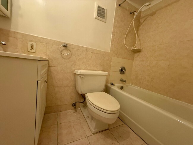 Foto del edificio - 333 Grand Ave