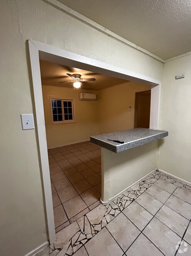Downtown Las Cruces Apartments for Rent with Hardwood Floors Las