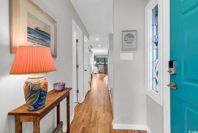 Foto del edificio - 4000 Fairway Lakes Dr